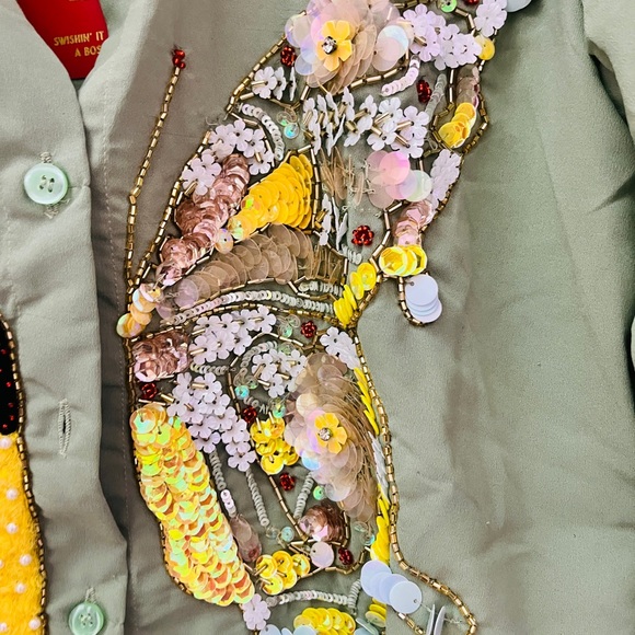Swiss boss green shirt with heavy embroidery in the form of butterfly 🌸🌸 - Picture 7 of 8